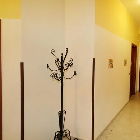 Con Cortile Privato 公寓 圣斯特凡诺迪卡马斯特拉