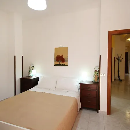 Con Cortile Privato *