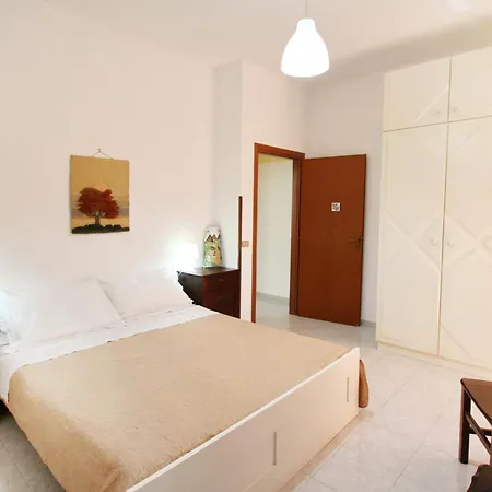 Con Cortile Privato Apartment